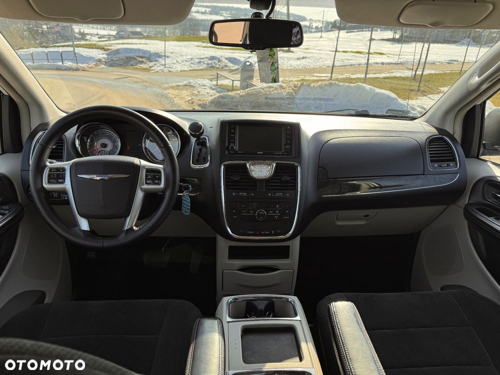Chrysler Town & Country 3.6 Touring - 6