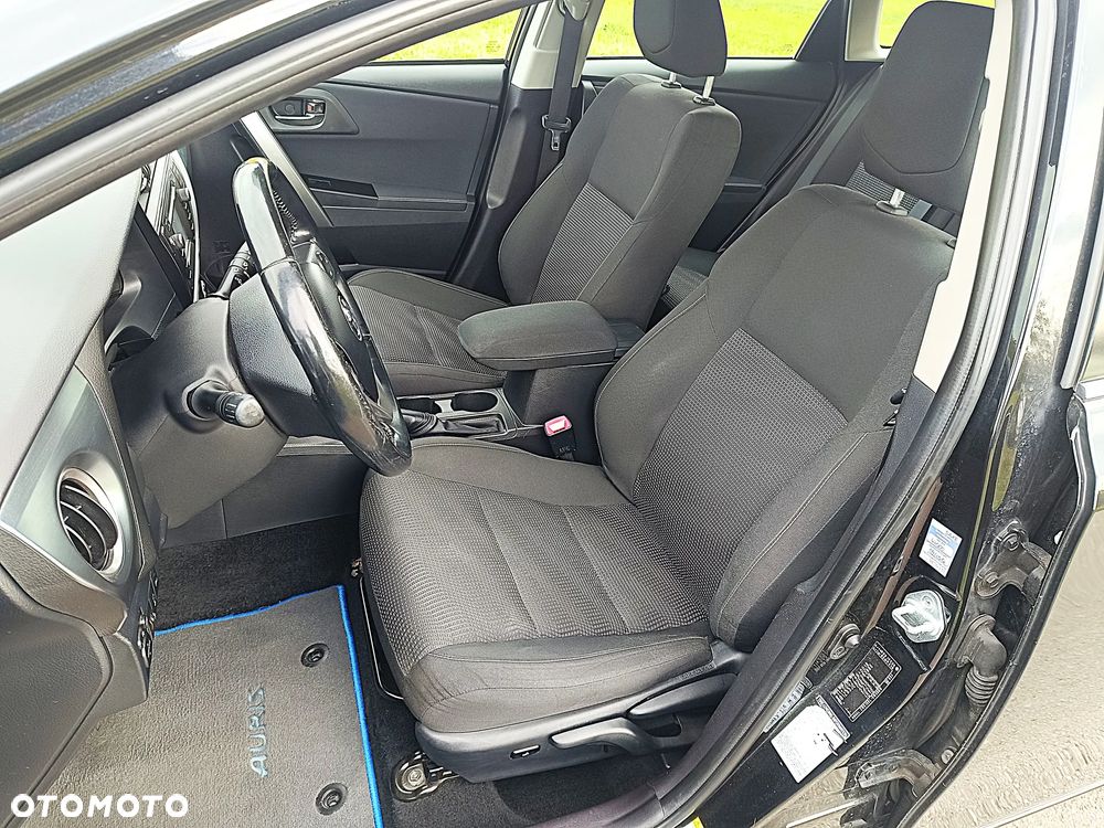 Toyota Auris 1.8 HSD Luna - 15