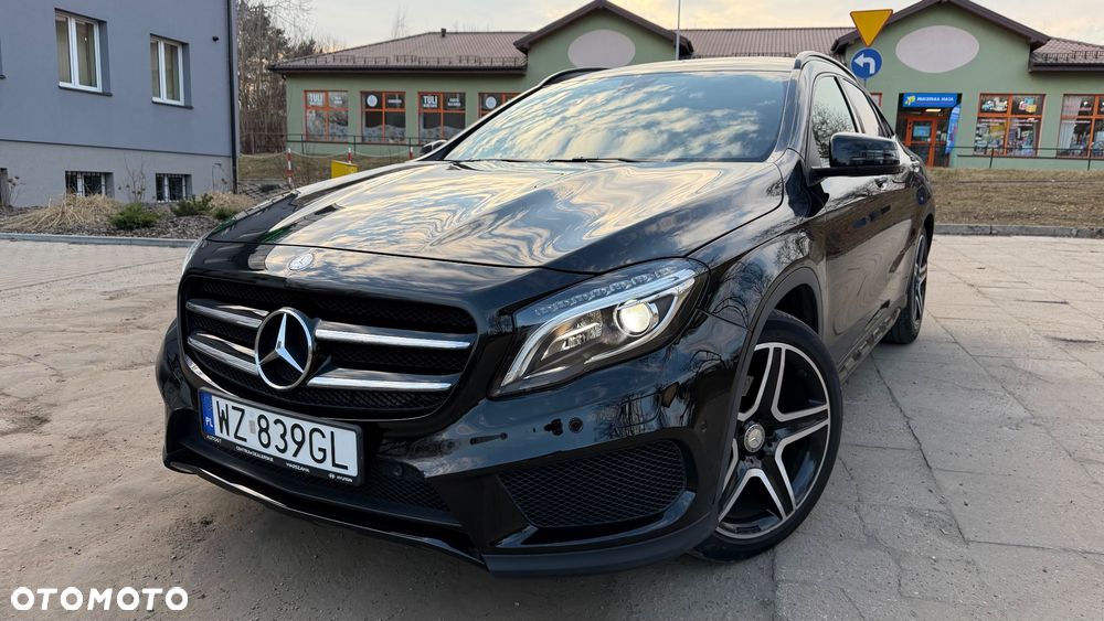 Mercedes-Benz GLA - 17