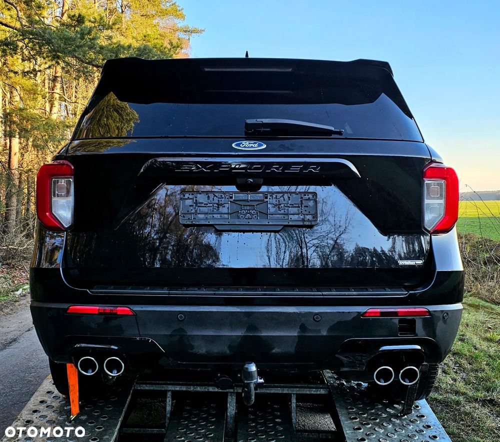 Ford Explorer EcoBoost Plug-in Hybrid ST-LINE - 4