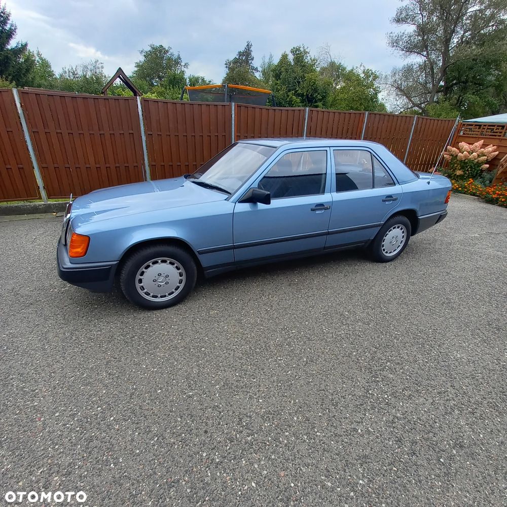 Mercedes-Benz W124 (1984-1993) - 4