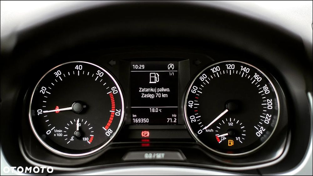 Skoda Fabia - 23