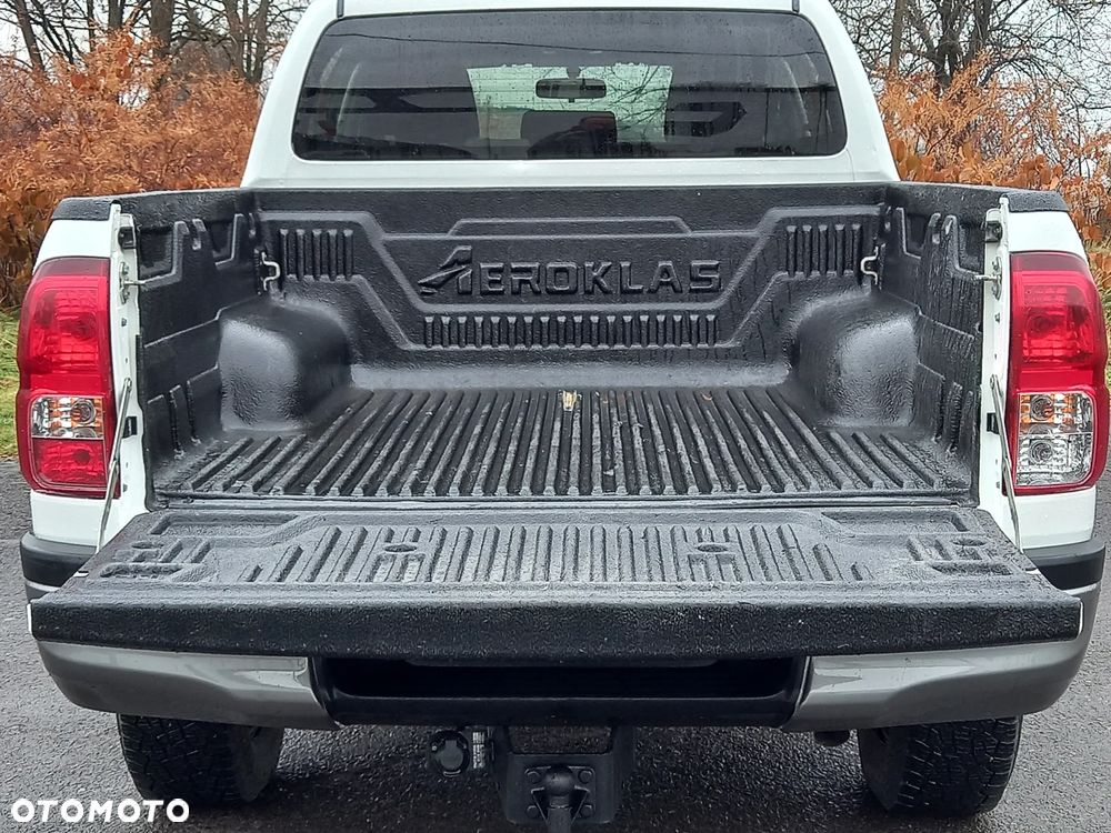 Toyota Hilux 2.4 D-4D Double Cab DLX 4x4 - 4