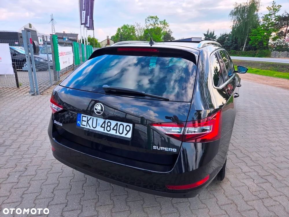 Skoda Superb 1.6 TDI DSG Style - 9