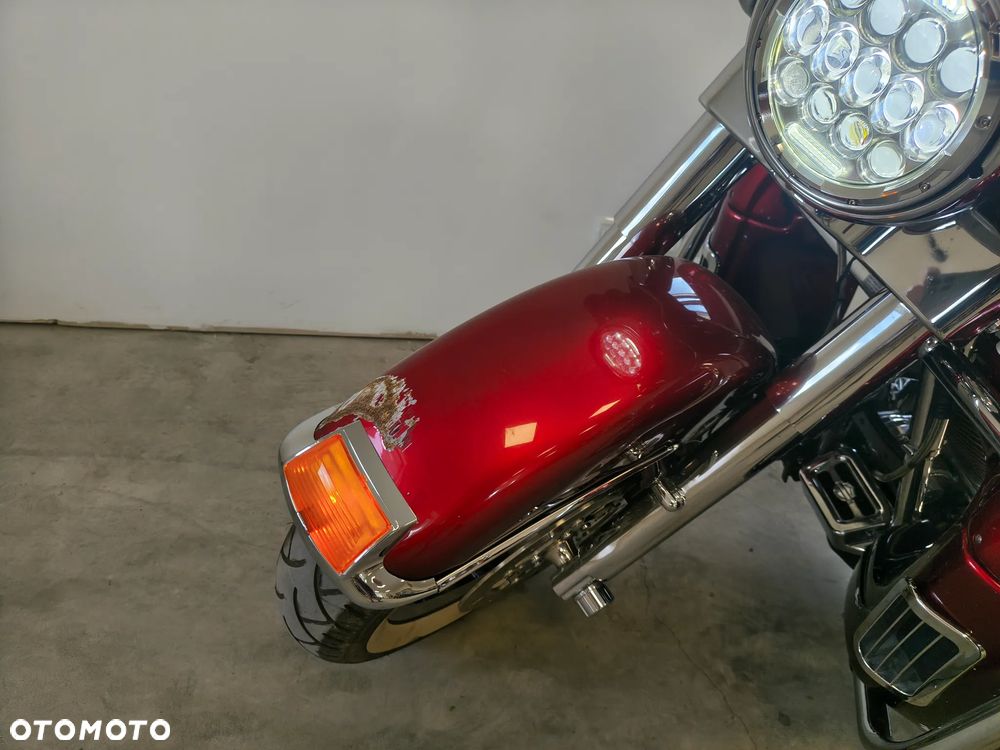 Harley-Davidson FLH Electra Glide - 9