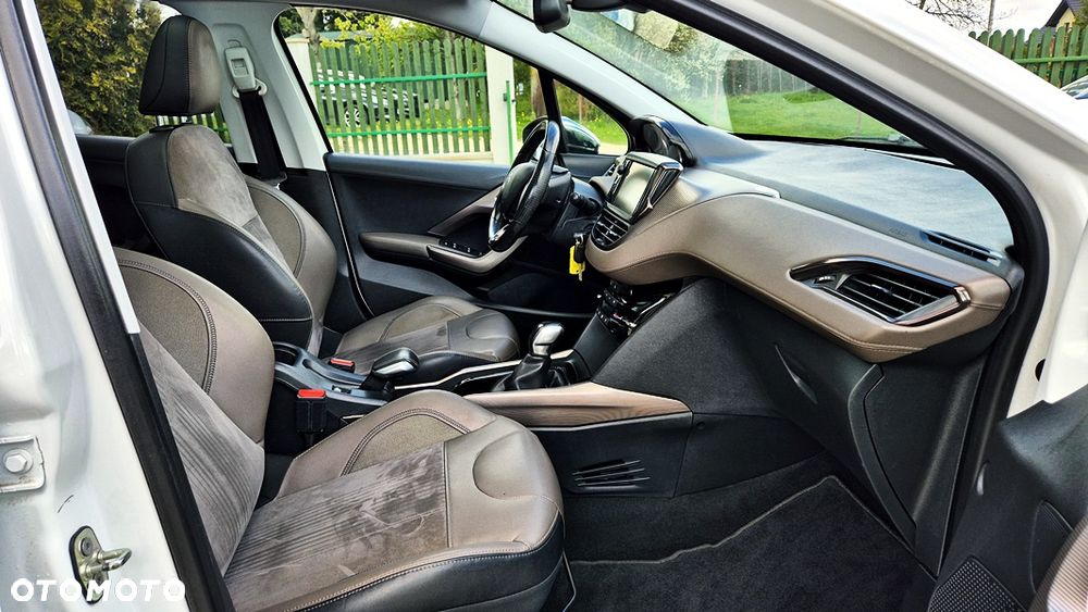 Peugeot 2008 1.6 VTi Allure - 38