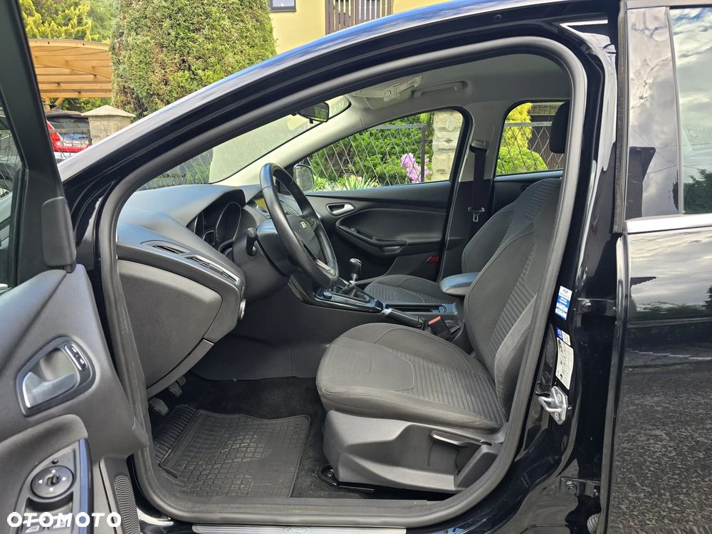 Ford Focus 1.5 TDCi DPF Start-Stopp-System Titanium - 19