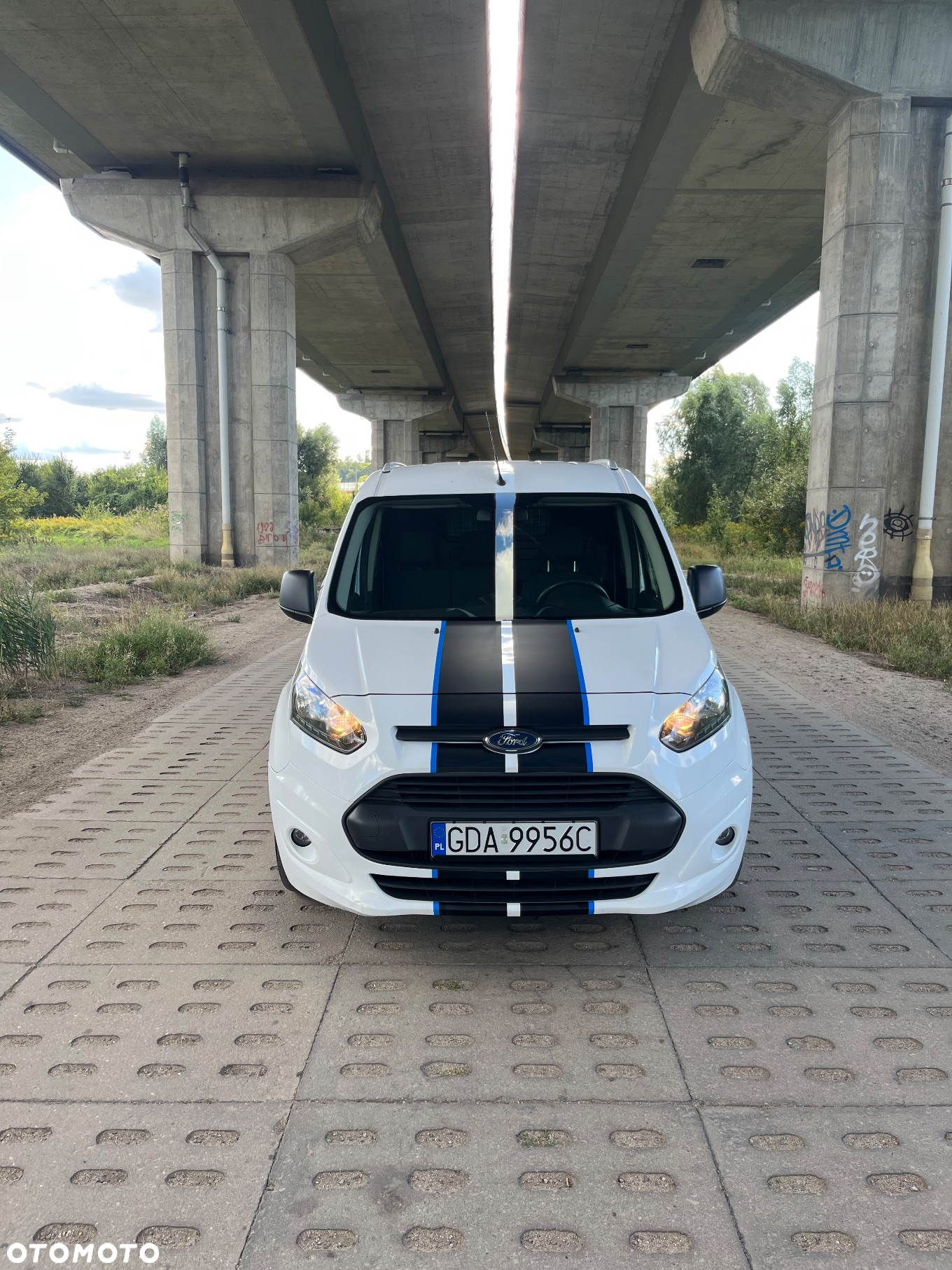 Ford Transit Connect L2 - 10