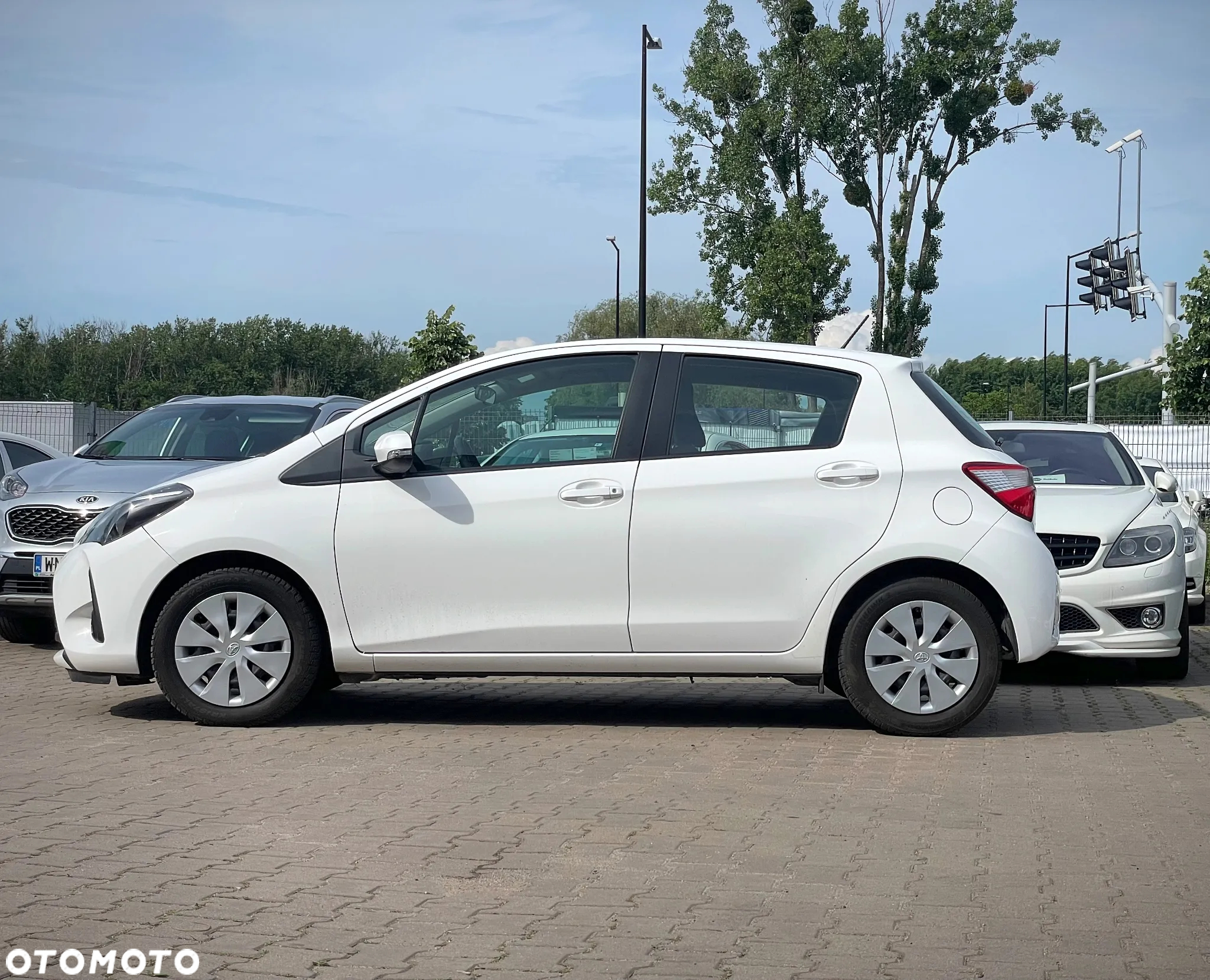 Toyota Yaris 1.5 Premium CVT - 6