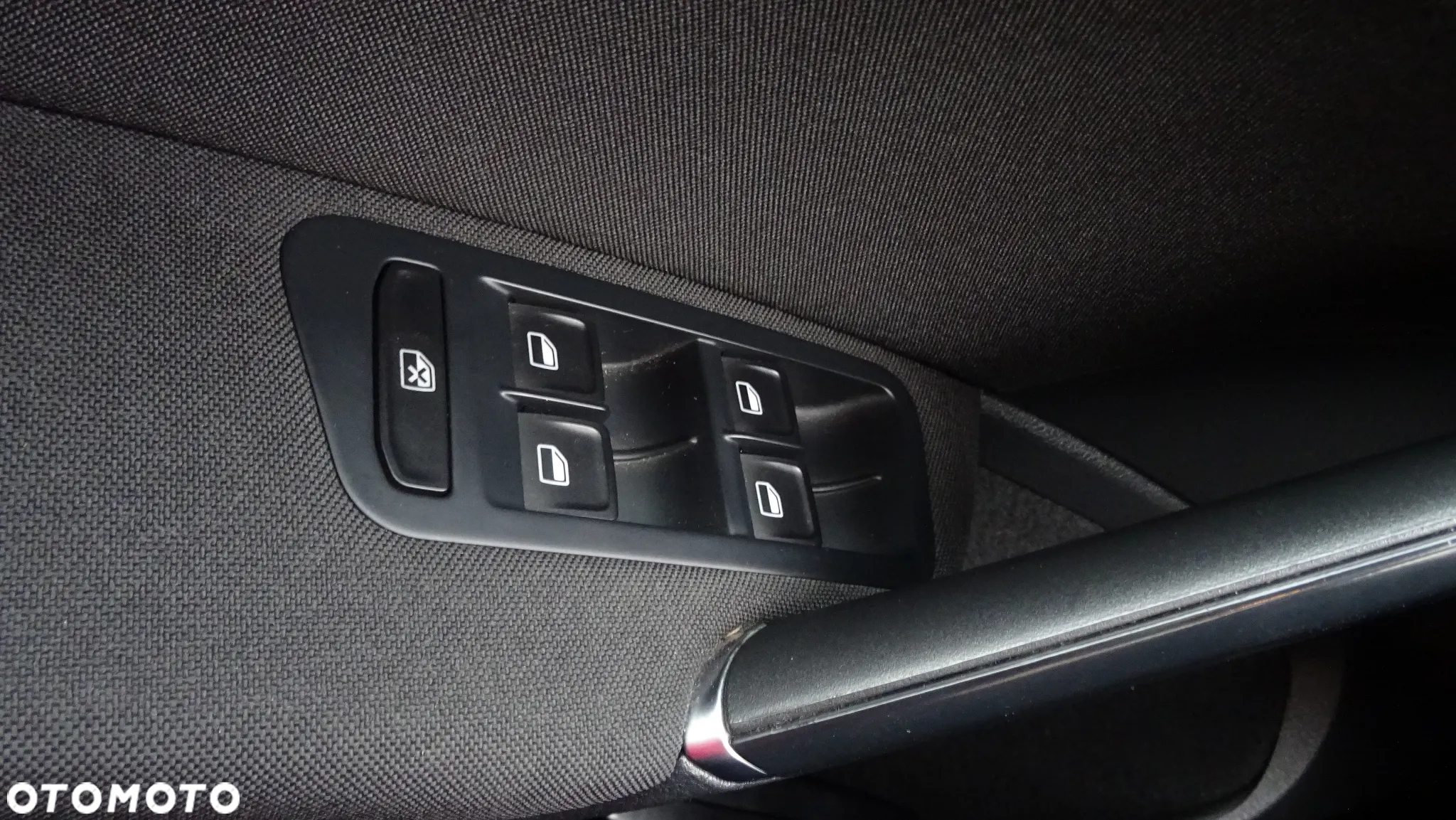 Volkswagen Golf VII 1.6 TDI BMT Comfortline - 23