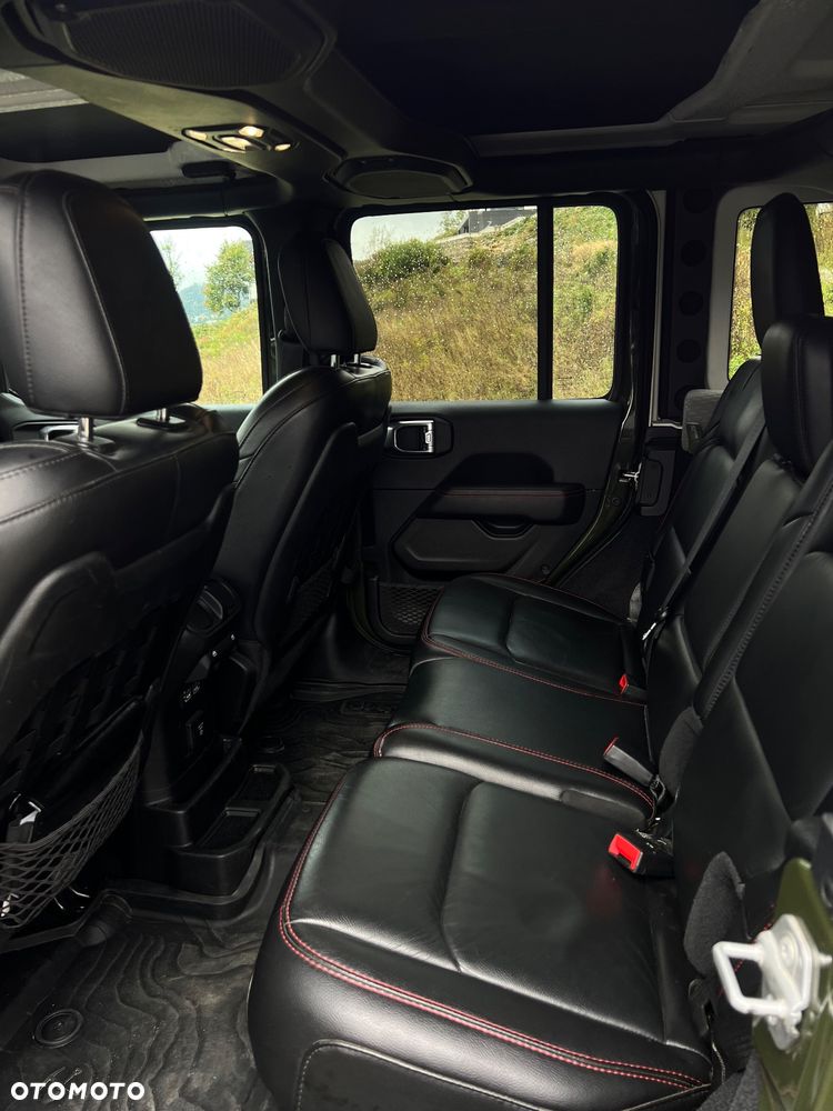 Jeep Wrangler - 15
