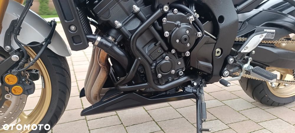 Yamaha FZ8 - 38