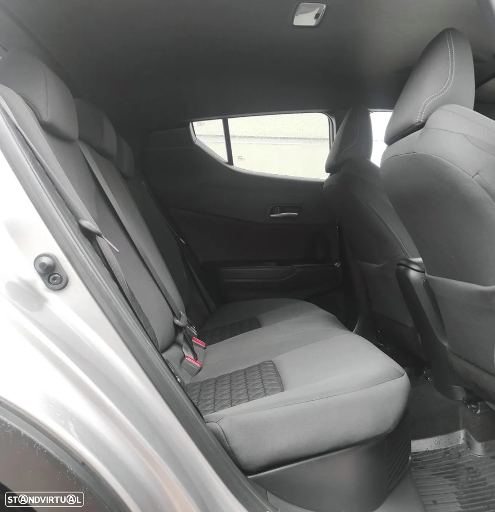 Toyota C-HR 1.8 Hybrid Square Collection - 26