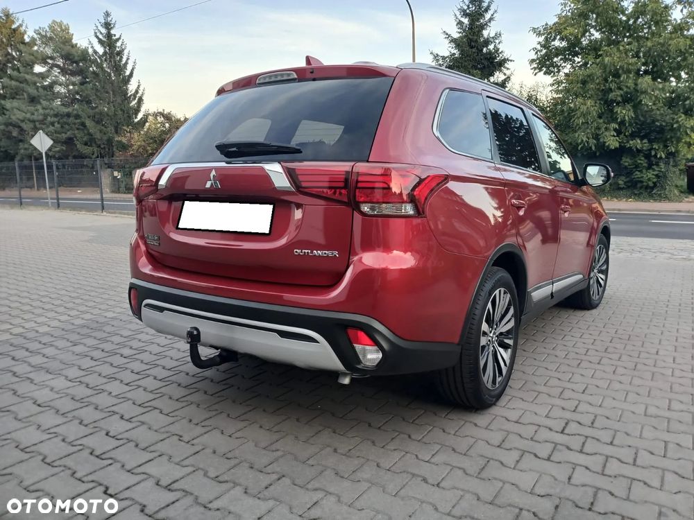 Mitsubishi Outlander 2.0 2WD CVT Edition 100 - 19