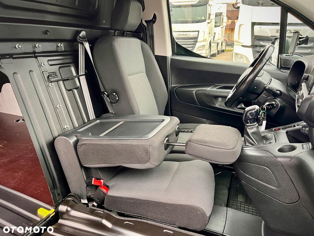 Citroën BERLINGO LONG / 3 OSOBY / BOGATE WYPOSAŻENIE / SALON POLSKA / BEZWYPADKOWY / DOSTĘPNE 15 SZTUK - 22