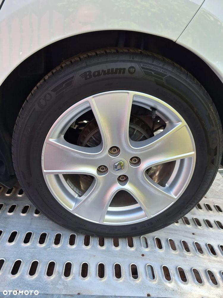 Renault Clio Energy dCi 90 EDC Intens - 3