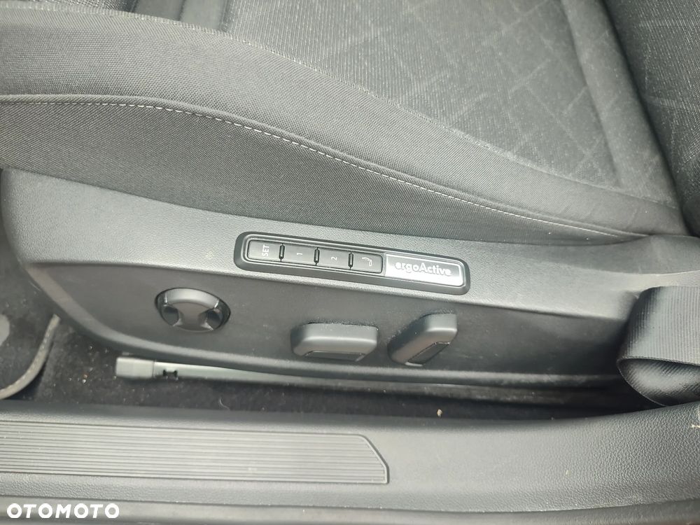 Volkswagen Golf Variant 2.0 TDI (BlueMotion Technology) DSG Comfortline - 15