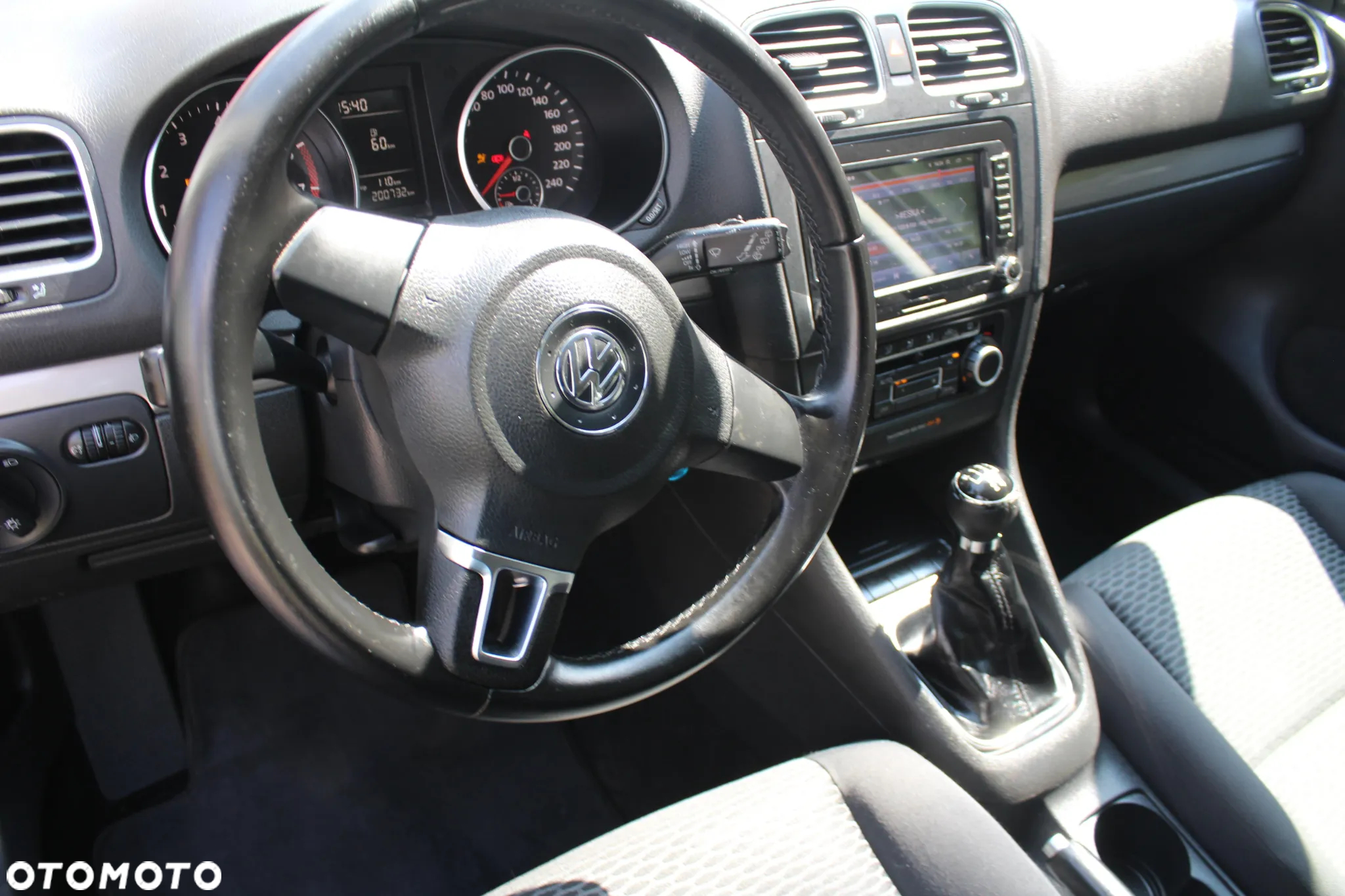 Volkswagen Golf - 17