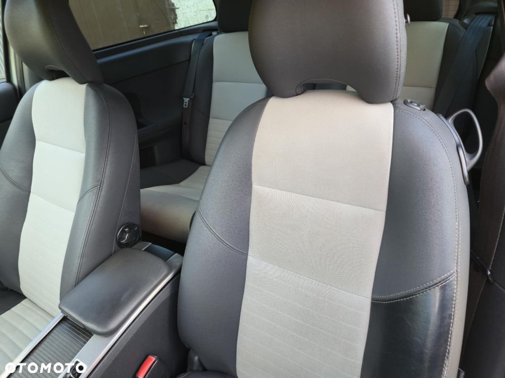 Volvo C30 1.6D DRIVe Momentum - 9