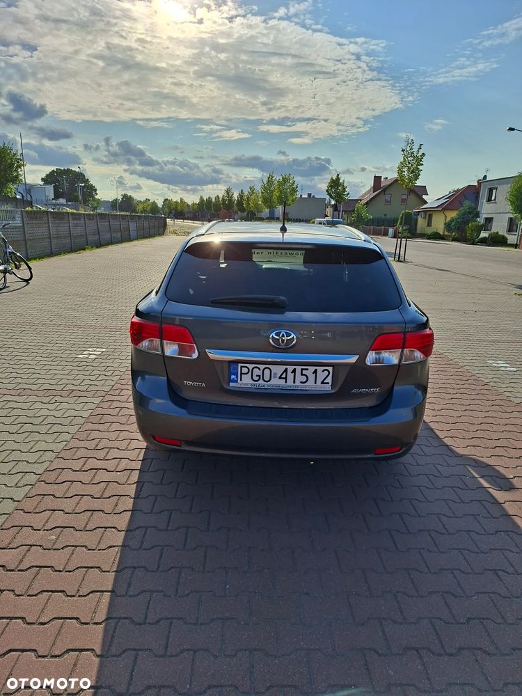 Toyota Avensis 1.8 Business Edition - 22