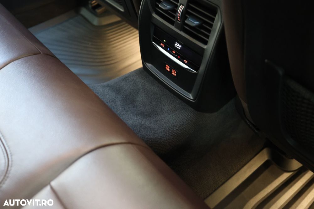 BMW Seria 3 320d xDrive Aut. Luxury Line - 12