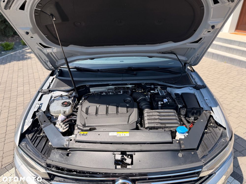 Volkswagen Passat 2.0 TDI SCR DSG Elegance - 25