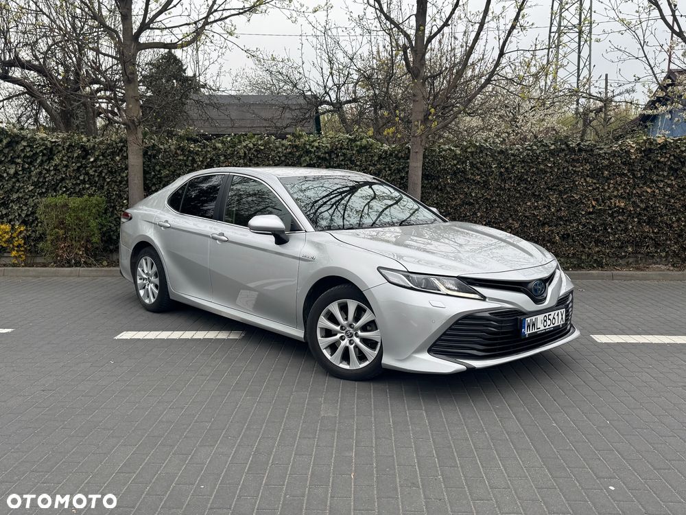 Toyota Camry 2.5 Hybrid Executive CVT - 2