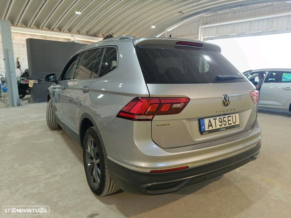 VW Tiguan Allspace 2.0 TDI Conceptline DSG - 3