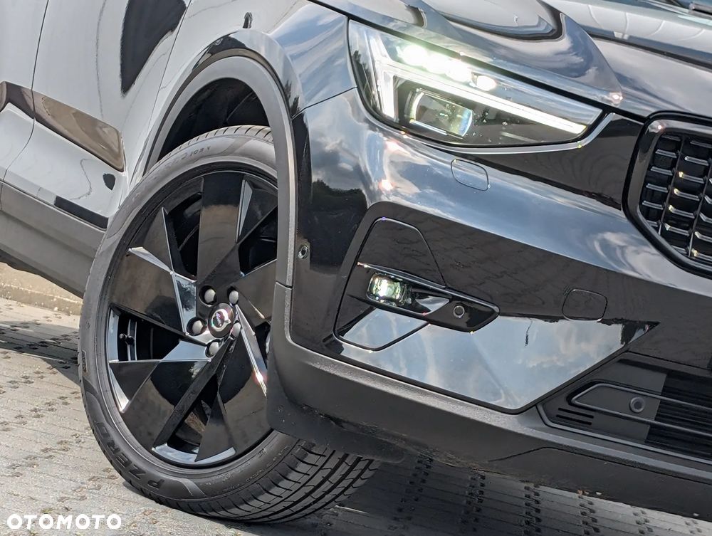 Volvo XC 40 B4 AWD Ultimate Dark - 16