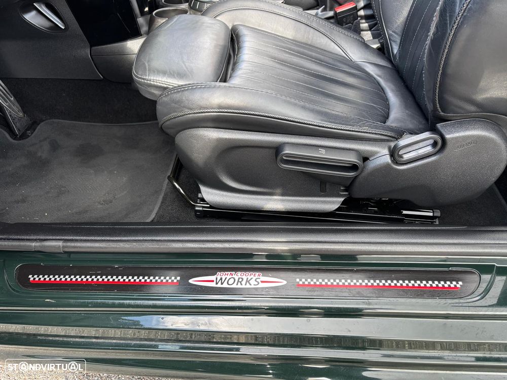 MINI Cabrio John Cooper Works Auto Desportiva - 26