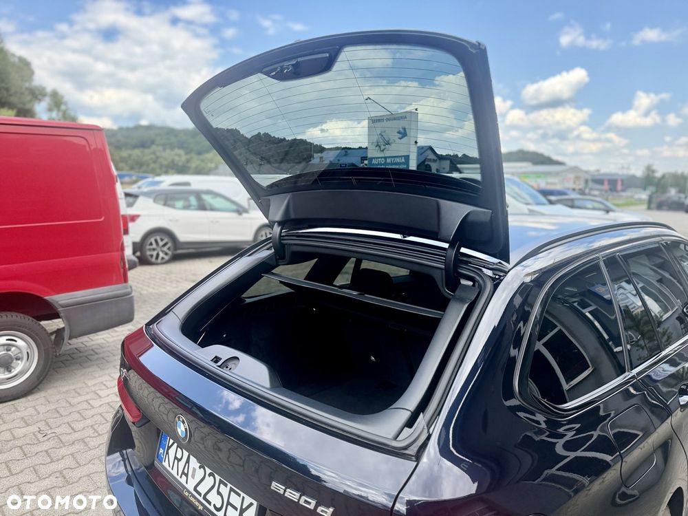 BMW Seria 5 520d xDrive M Sport Edition - 38