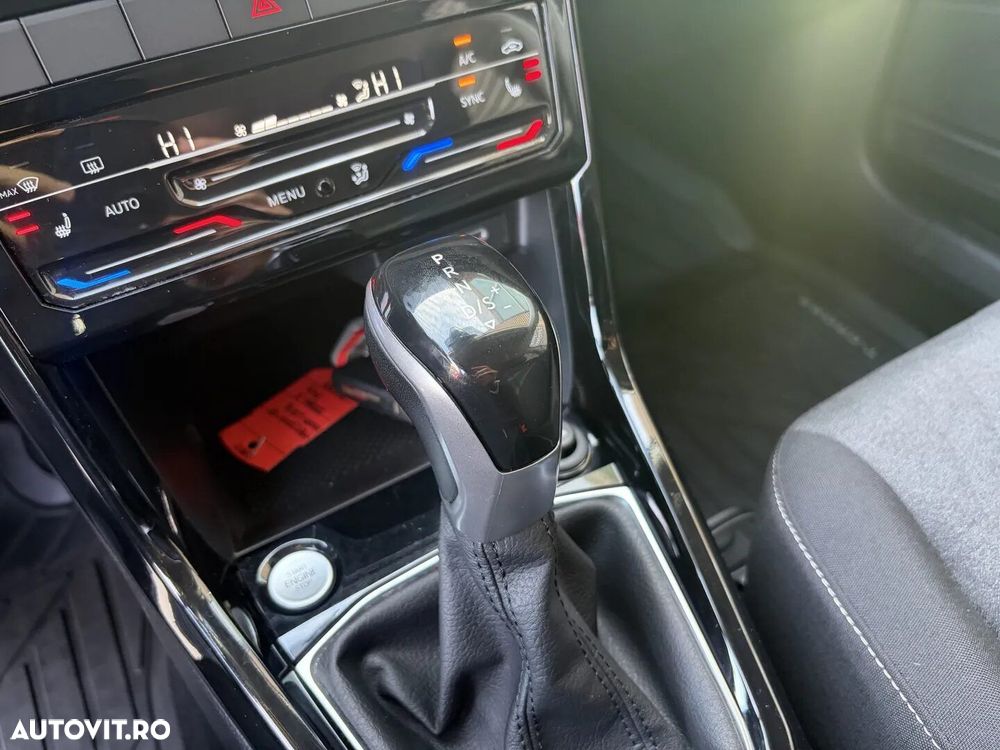 Volkswagen T-Cross - 26