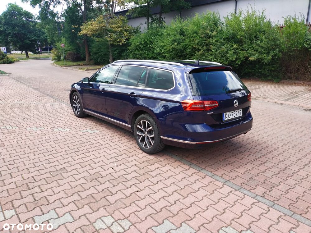 Volkswagen Passat 2.0 TDI (BlueMotion Technology) DSG Highline - 10