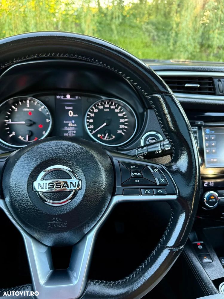 Nissan Qashqai 1.5 DCI TEKNA - 25