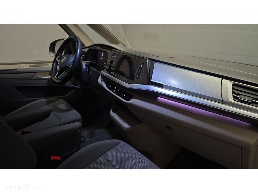 Volkswagen Multivan - 27