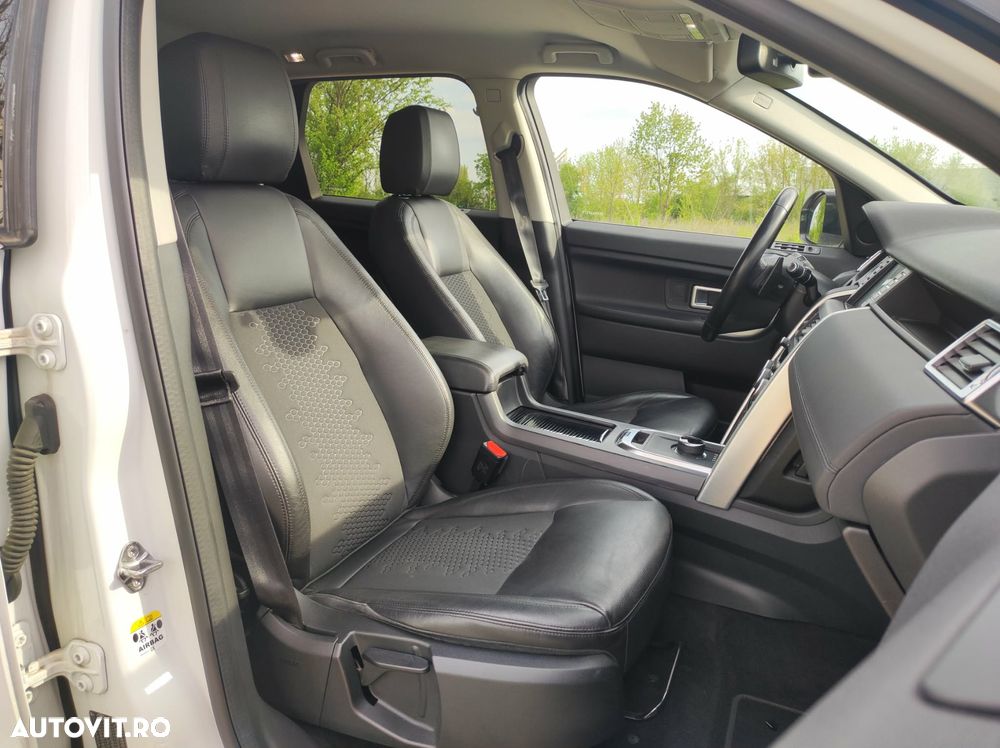 Land Rover Discovery Sport 2.0 D150 R-Dynamic MHEV SE - 13