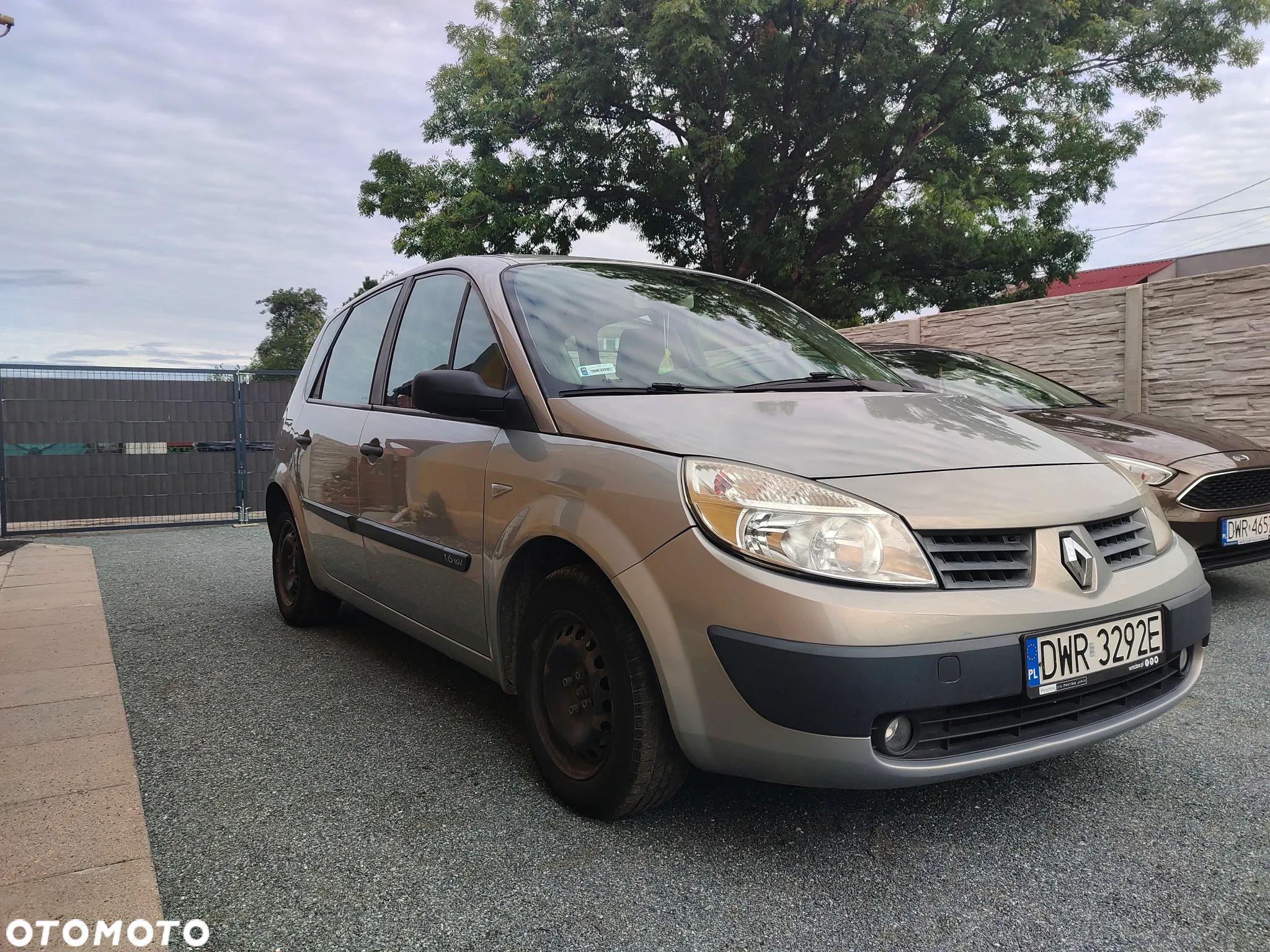 Renault Scenic 1.6 16V Confort Authentique - 1