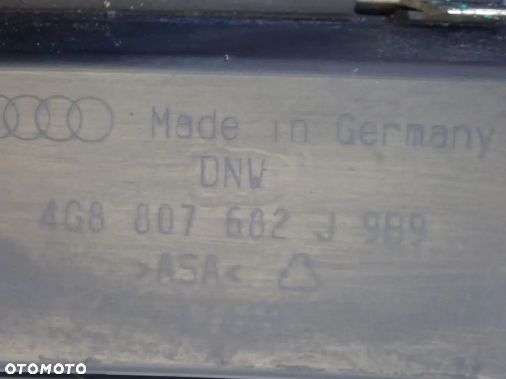 KRATKA HALOGENU PRAWY PRZÓD AUDI A7 C7  4G8807648E - 8