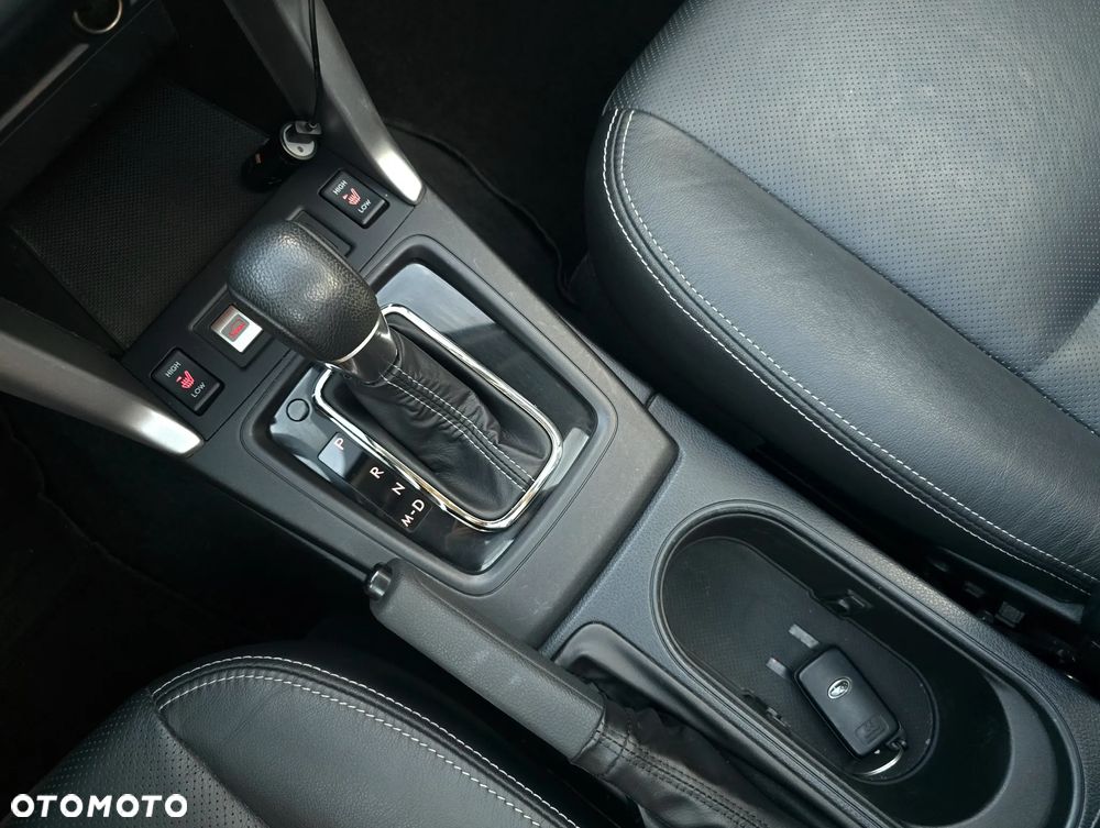 Subaru Forester 2.0XT Platinum Lineartronic - 33