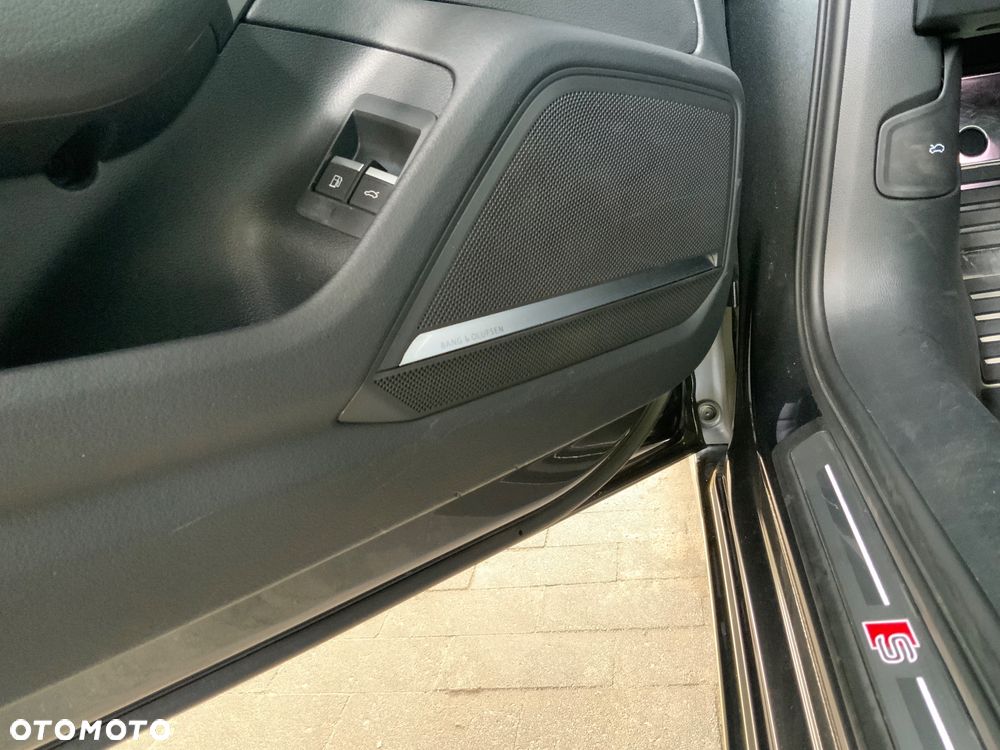 Audi A6 Avant 55 TFSI e quattro S tronic S line - 19