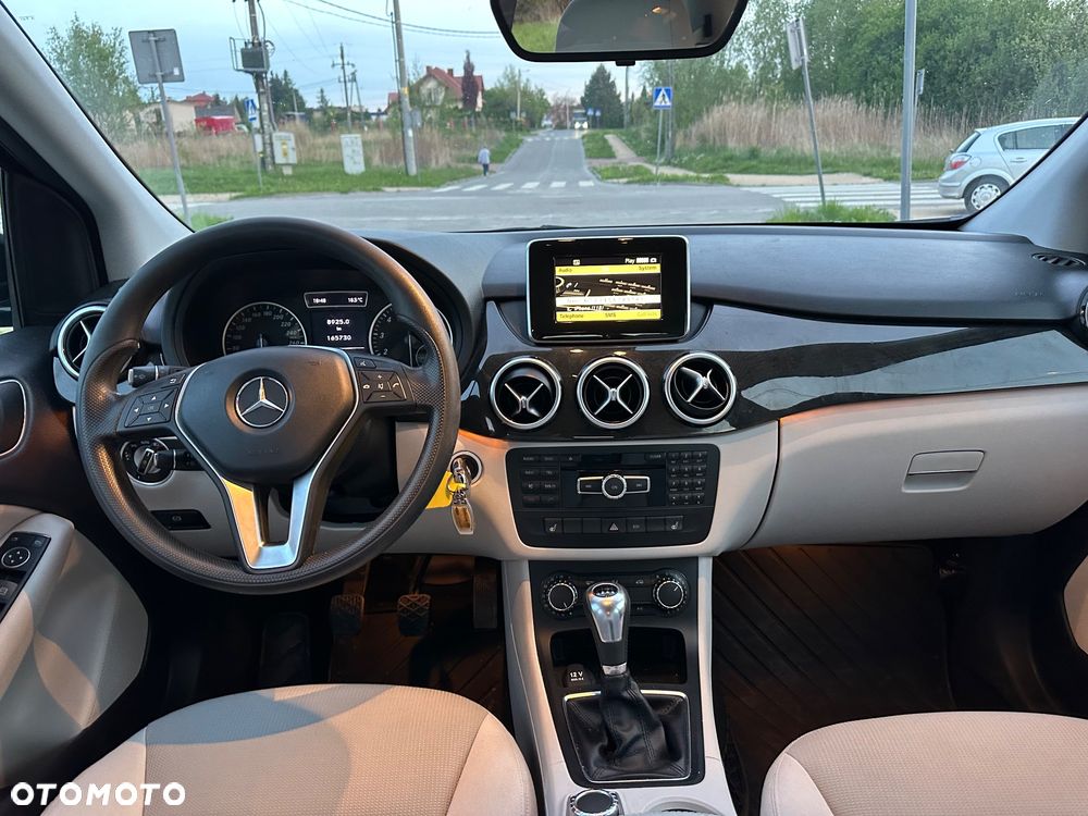Mercedes-Benz Klasa B 180 BlueEFFICIENCY Edition Style - 27