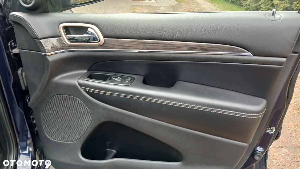 Jeep Grand Cherokee 3.0 CRD Overland EU6 - 29