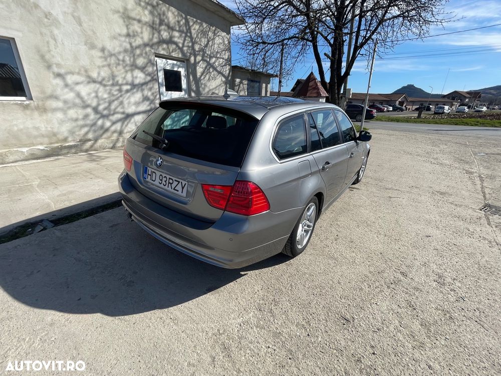 BMW Seria 3 320d - 4