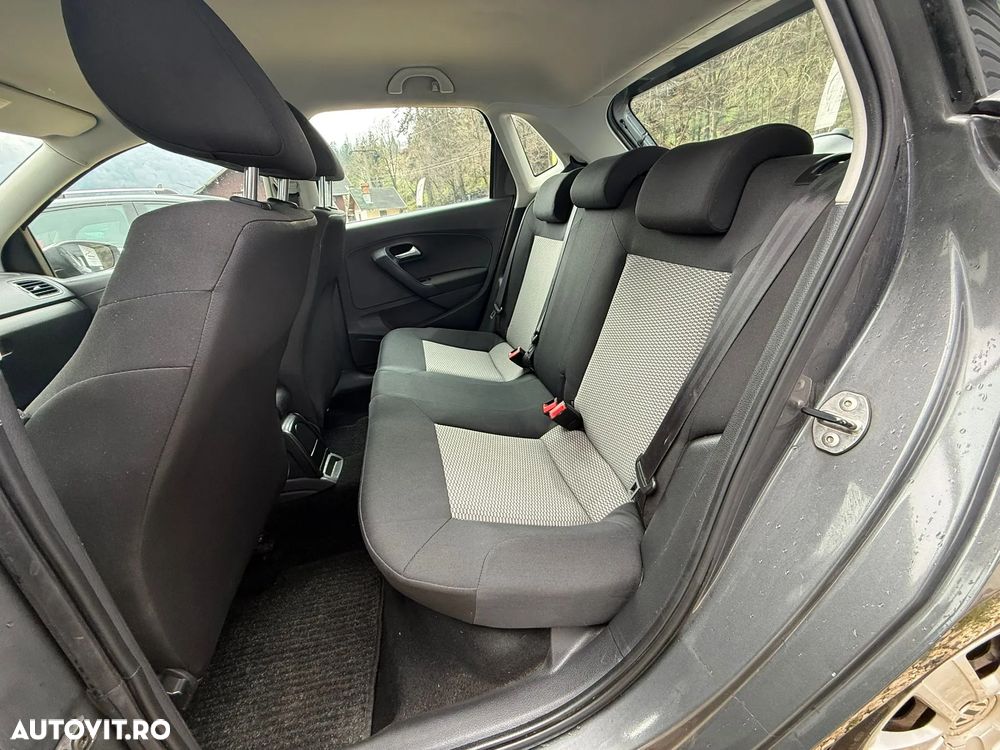 Volkswagen Polo 1.2 Comfortline - 12