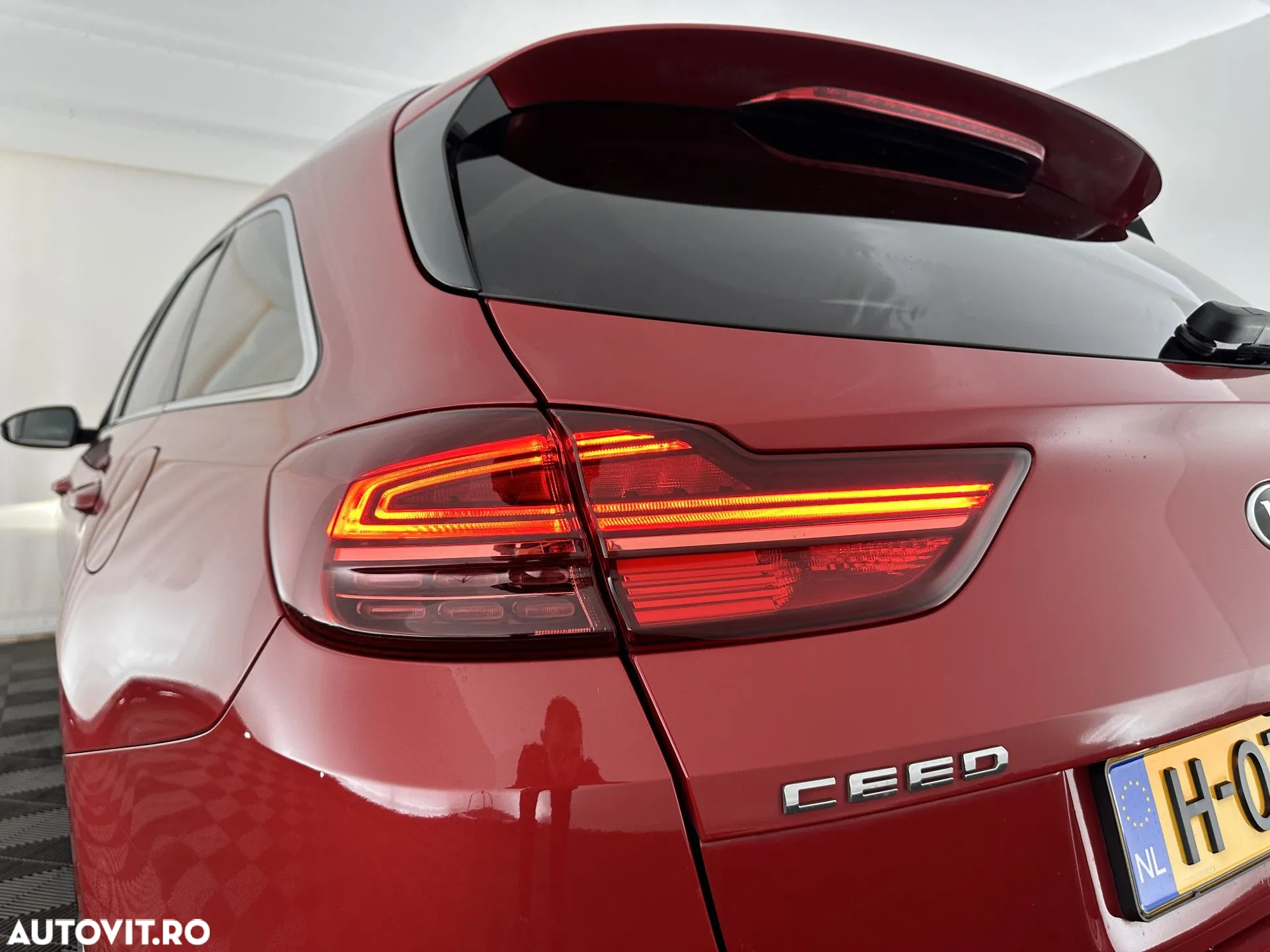 Kia Ceed 1.4 T-GDI 7DCT GT Line - 8