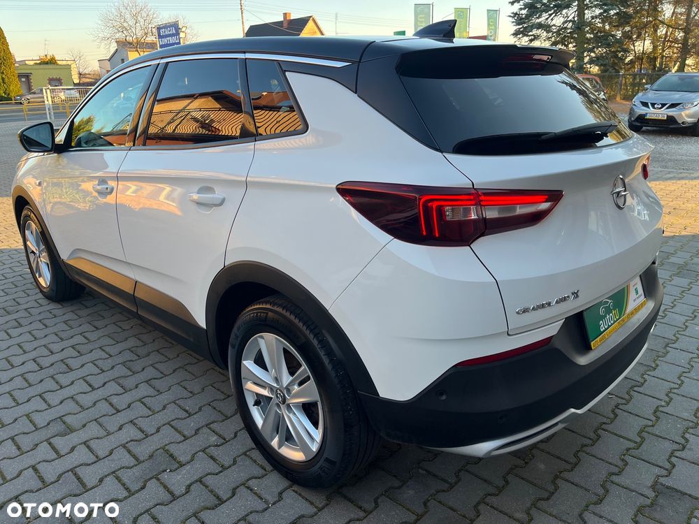 Opel Grandland X 1.2 T GPF Design Line S&S - 24