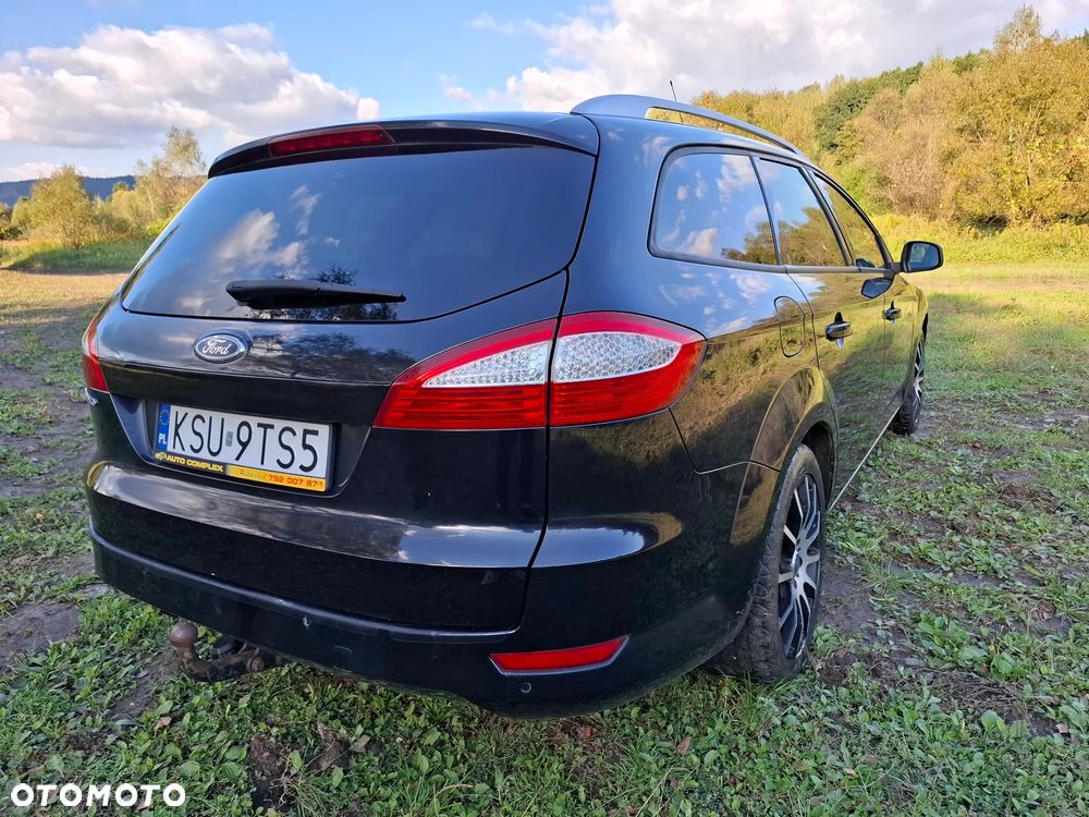 Ford Mondeo 2.0 Ambiente - 14