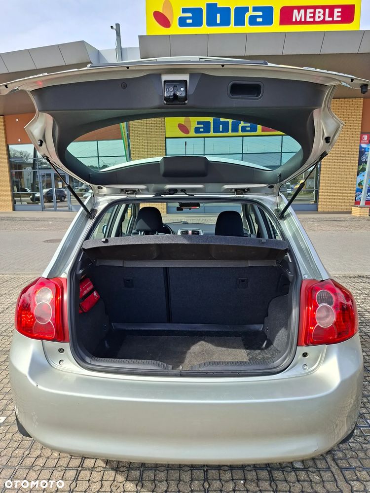 Toyota Auris 2.0 D-4D - 14