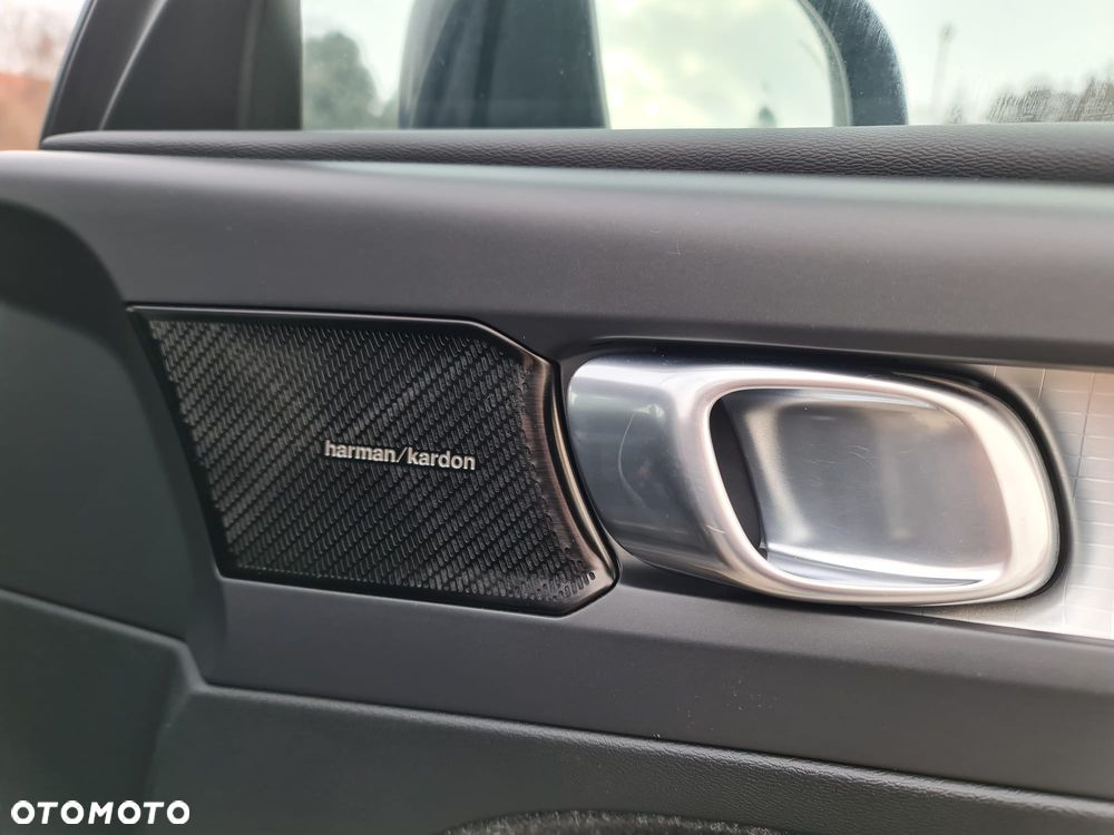 Volvo XC 40 D3 AWD Geartronic Momentum Pro - 13