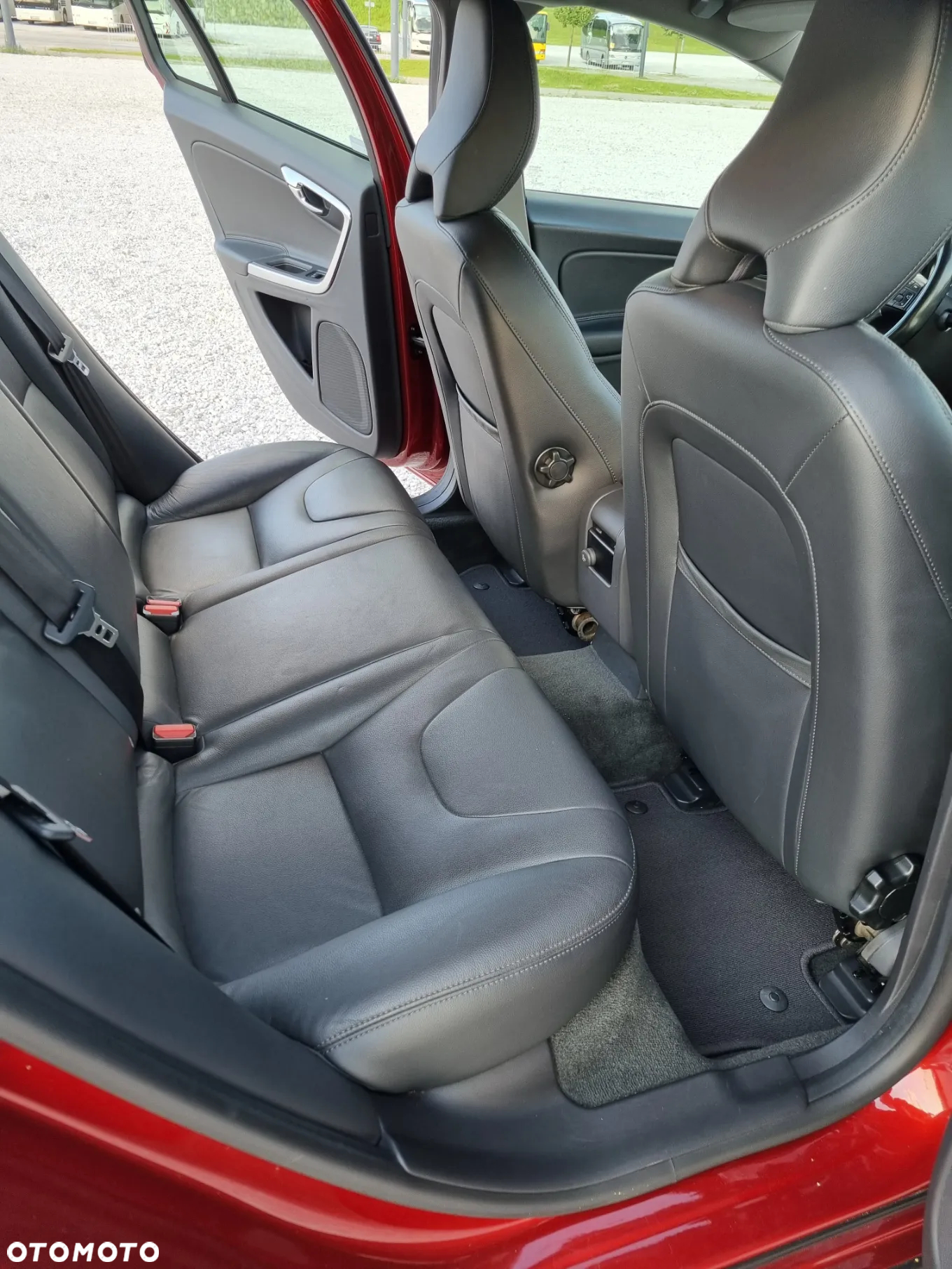 Volvo V60 D4 Drive-E Momentum - 25